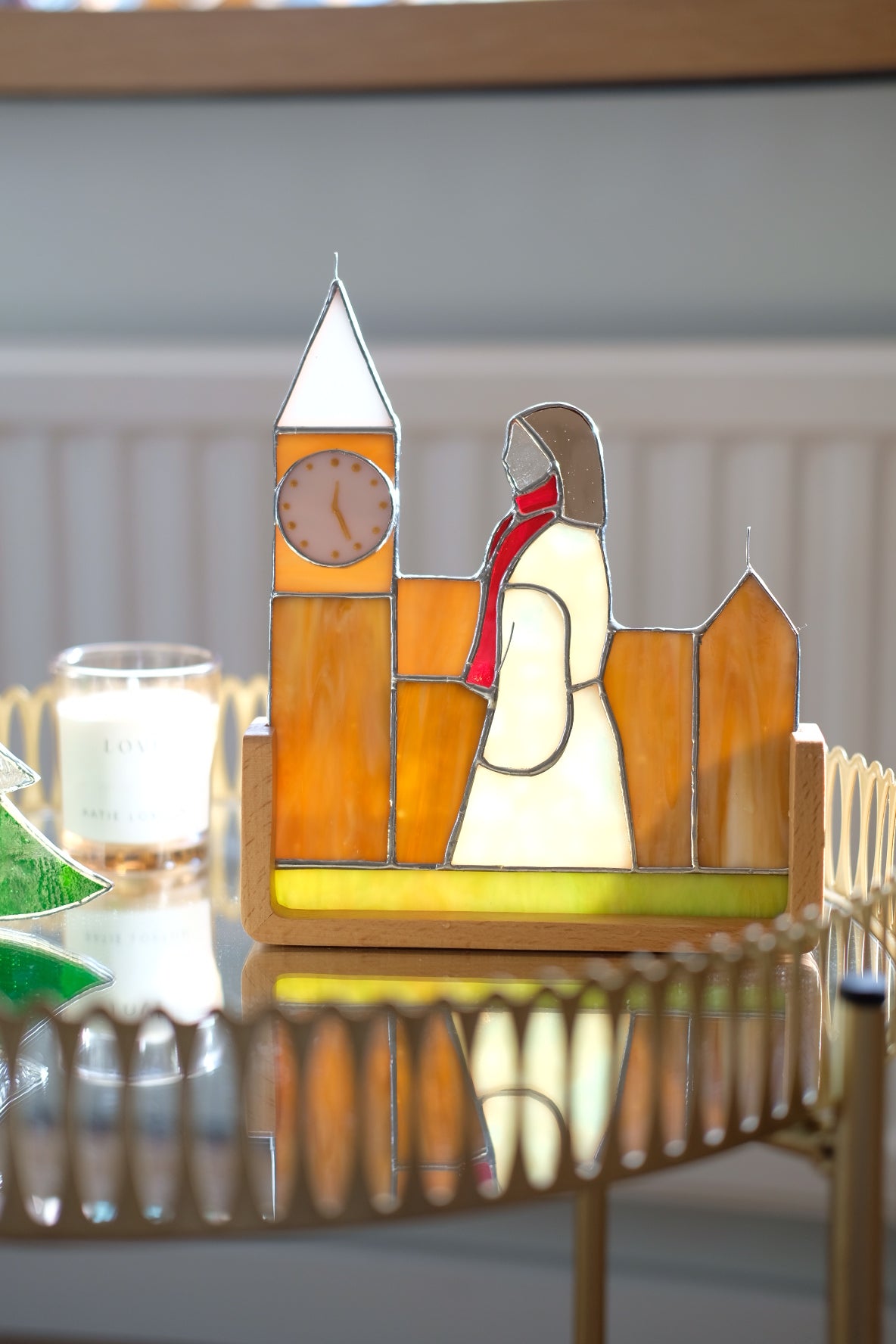 Girl in London / Reserved