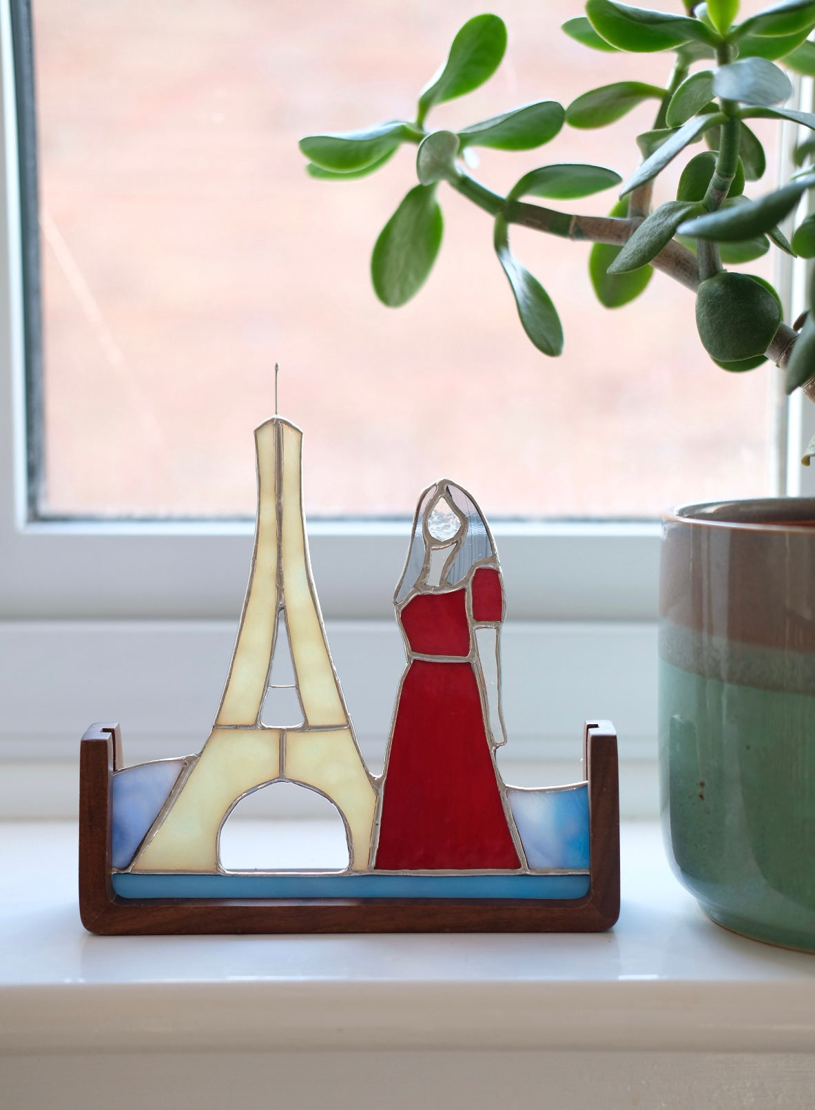 Girl at Eiffel Tower / Reserved